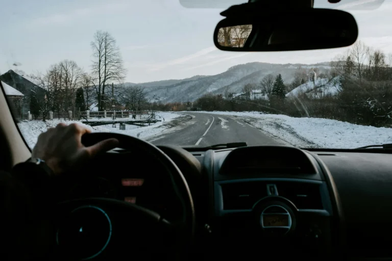 car_drive_on_hills